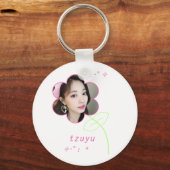Tzuyu Kpop Twice Cute Teen esthetisch Sleutelhanger (Voorkant)