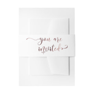 U bent uitgenodigd Elegant Roos Gold Calligrafie Uitnodigingen Wikkel
