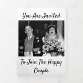 U bent uitgenodigd... om bij het gelukkige paar aa drieluik aankondiging (Cover)