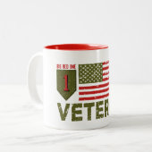 U.S. Veteran / The Big Red One Tweekleurige Koffiemok (Voorkant links)
