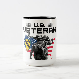 U.S. VETERAN - The First Team Mug Tweekleurige Koffiemok