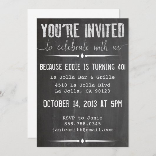 U wordt uitgenodigd Chalkboard Uitnodiging (Voorkant / Achterkant)