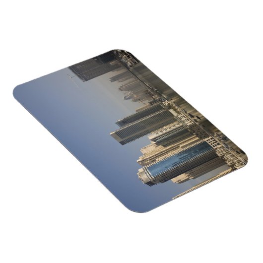 UAE, Dubai. Marina torens met boten voor anker. Magneet (Rechterzijde)