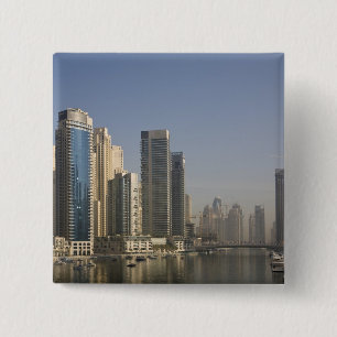 UAE, Dubai. Marina torens met boten voor anker. Vierkante Button 5,1 Cm