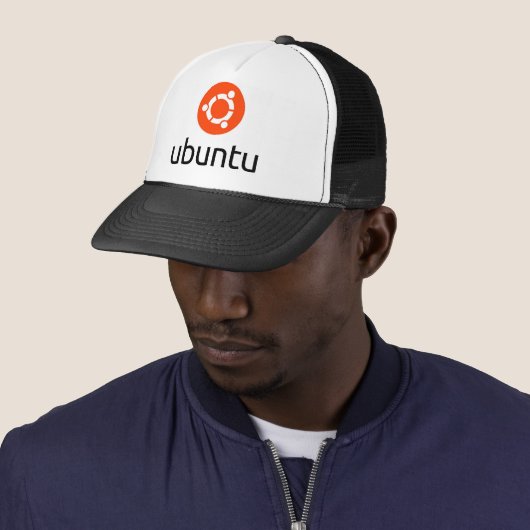 Ubuntu Linux Logo Trucker Pet (In situ)
