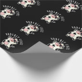 Udderly Cool Funny Koe Pun Dark BG Cadeaupapier (Hoek)