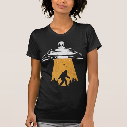  UFO Alien Abduction Bigfoot ruimteschip T-shirt (Voorkant)