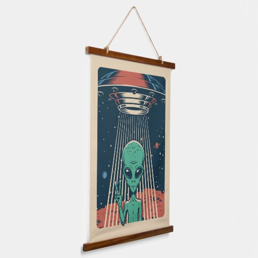 UFO Alien Hangend Wandkleed (Gebogen)