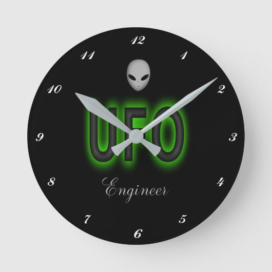 UFO Engineer Clock Ronde Klok (Voorkant)
