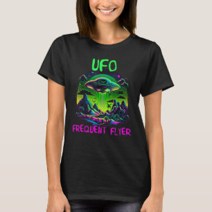 UFO Frequent Flyer Grappige Retro Kleurrijke jaren T-shirt