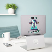 UFO Hunter | Ai Art met UFO en Alien Sticker (Laptop op bureau)