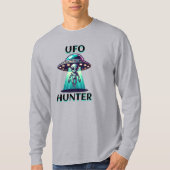 UFO Hunter | Ai Art met UFO en Alien T-shirt (Voorkant)