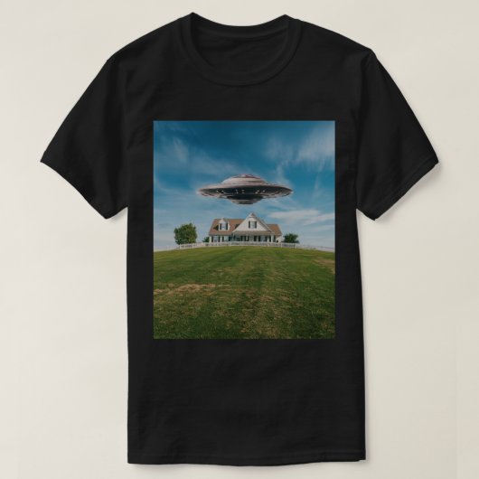 UFO In Yard Zwart Mannen T-Shirt (Design voorkant)
