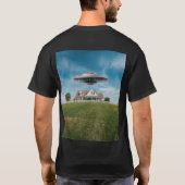 UFO In Yard Zwart Mannen T-Shirt (Achterkant)