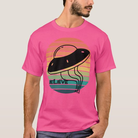 Ufo  kunst t-shirt (Voorkant)