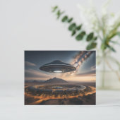 UFO over circulaire stad Briefkaart (Staand voorkant)