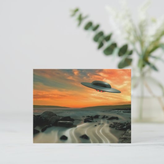 UFO over kust Briefkaart (Staand voorkant)
