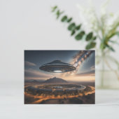 UFO vliegende schotel over een buitenaardse stad Briefkaart (Staand voorkant)