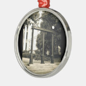 UGA Arch Ornament (Links)