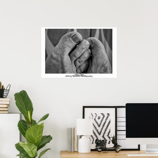 Ugly Feet Poster (Thuiskantoor)