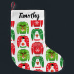 Ugly Xmas Sweaters Polar Beer Snowman Rudolf Red Kleine Kerstsok<br><div class="desc">Voeg dit jaar een paar lelijke kerst toe met deze voorraad. Creëer een mooi kerstcadeau voor iedereen van wie je houdt. Dit ontwerp is voorzien van een schattig lelijk gevechtstraatpatroon met poolberen, Rudolf de Rood-Insed Reindeer en grappige sneeuwpoppen in rood, groen en wit. Er zijn gecoördineerde cadeautassen, pakpapier, tissuepapier, cadeaudozen...</div>