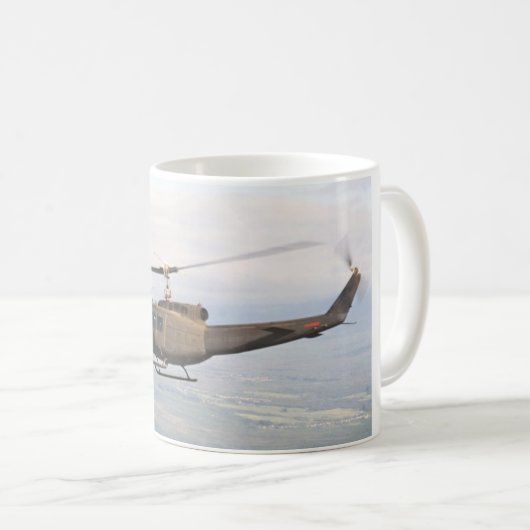 UH-1 Iroquois mok (Voorkant rechts)