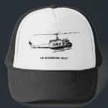 UH-1H Iroquois Helikopter Trucker Pet<br><div class="desc">De iconische 'Huey'-helikopter... ..UH-1H</div>