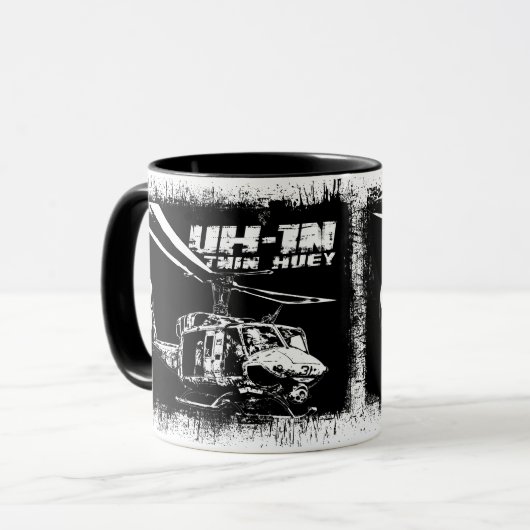 UH-1N Twin Huey Mok (Voorkant links)