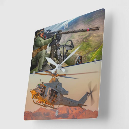 UH-1Y VENOM VIERKANTE KLOK (Hoek)