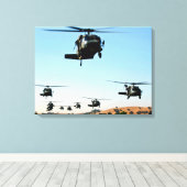 UH-60 Blackhawk Helikopter Canvas Afdruk (Insitu (Houten vloer))