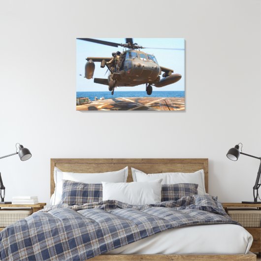 UH-60M BLACKHAWK 24x36 Canvas Afdruk (Insitu (Slaapkamer))