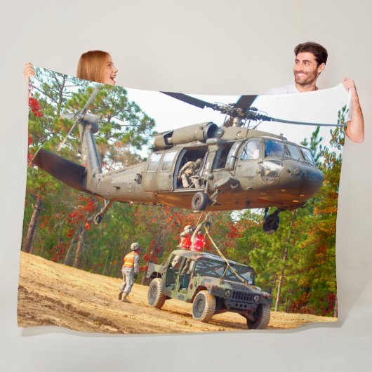 UH-60M ZWARTE HAWK FLEECE DEKEN (In situ)