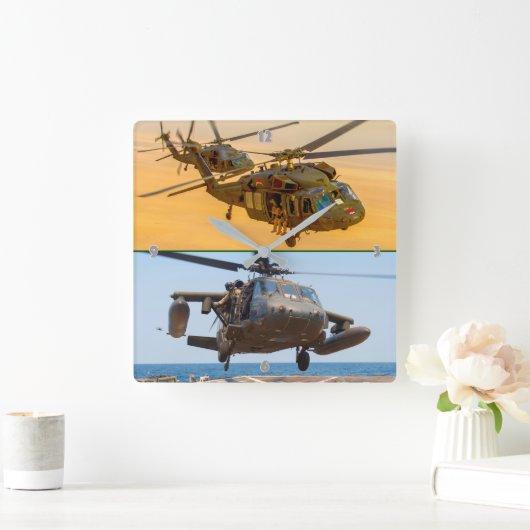 UH-60M ZWARTE HAWK VIERKANTE KLOK (Huis)