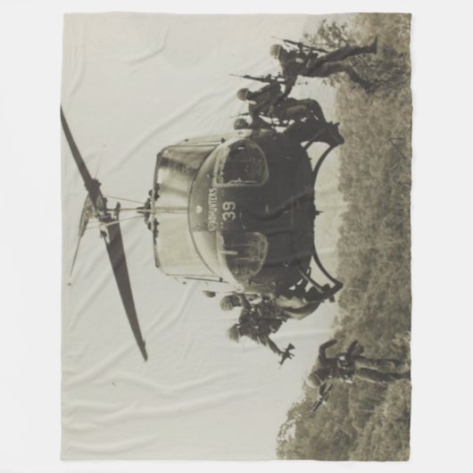 UH-I HUEY HELICOPTER FLEECE DEKEN (Voorkant)