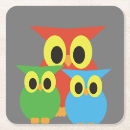 Uil familie: rood, groen en blauw kartonnen onderzetters