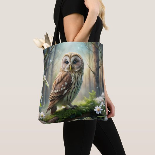 Uil in het bos tote bag (Dichtbij)
