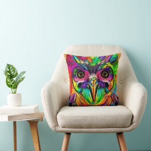Uil met Kleurrijke Veren Quirky AI Art Kussen