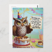Uil met verjaardagshoed staand op taart briefkaart (Voorkant / Achterkant)