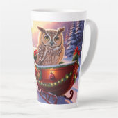 Uil op een slee tijdens de feestdagen latte mok (Rechterhoek)
