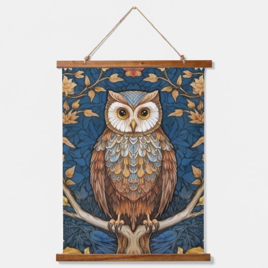 Uil op een tak blauwe herfst achtergrond art nouve hangend wandkleed (Voorkant)