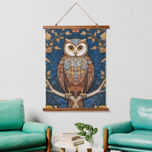 Uil op een tak blauwe herfst achtergrond art nouve hangend wandkleed (Woonkamer)