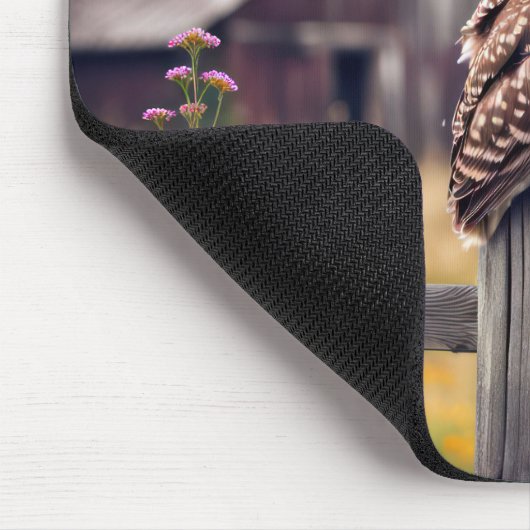 Uil op hek post muismat (Hoek)