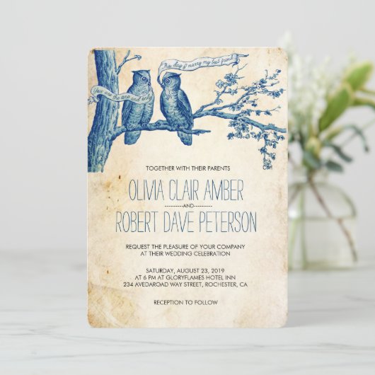  Uil Paar in Tree Bruiloft Uitnodigingen (Staand voorkant)