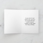 Uil zweeft boven wolken op sterrenhemel met maanli kaart (Binnen)