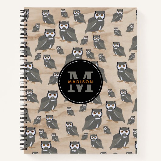 Uilpatroon & Rustieke Houten Monogram Notitieboek (Voorkant)
