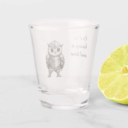 Uilridder in glanzende wapenrusting shot glas (Achterkant)