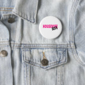 Uit dienst genomen huisvrouw (roze) ronde button 5,7 cm (In situ)