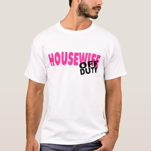 Uit dienst genomen huisvrouw (roze) t-shirt (Voorkant)
