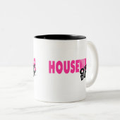 Uit dienst genomen huisvrouw (roze) tweekleurige koffiemok (Voorkant rechts)