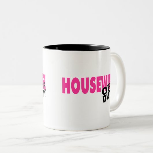 Uit dienst genomen huisvrouw (roze) tweekleurige koffiemok (Voorkant rechts)